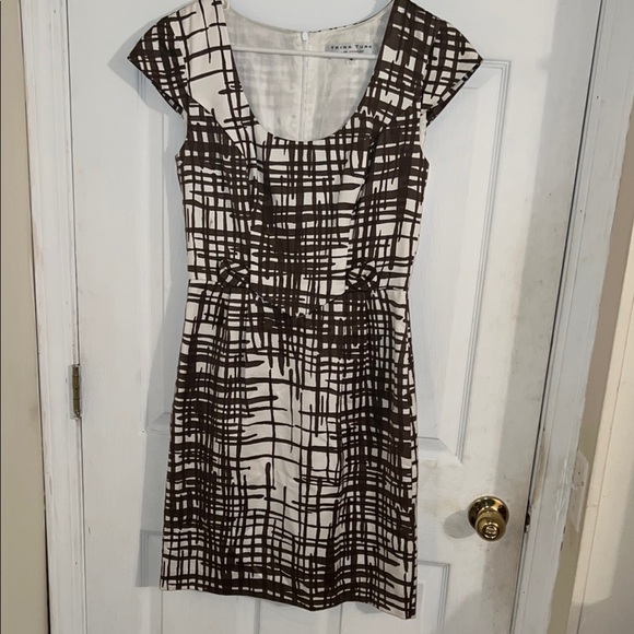 Trina Turk Dresses & Skirts - Trina Turk Brown White Silk-Blend Dress 4